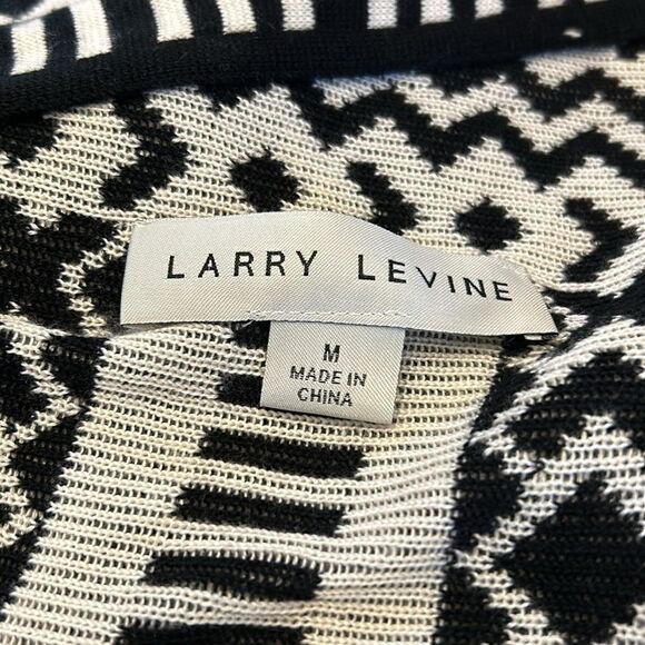 Larry Levine black white Aztec print open cardigan with hi low hem size M EUC - Picture 8 of 10